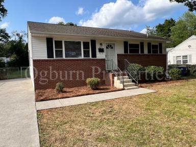 Main picture of 617 W Acadia Ave