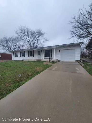 Main picture of 1708 W Glenn Ellyn Dr