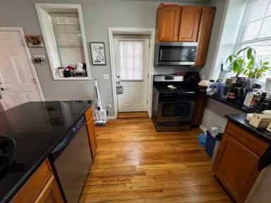 Main picture of 3217 N Karlov Ave