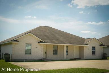 Main picture of 410 Freeman Ave