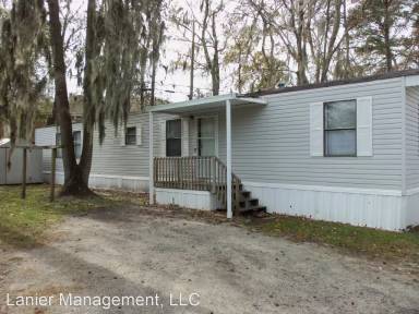 Main picture of Pinewood Mobile Home Community
