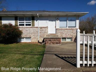 Main picture of 105 Rock Springs Dr