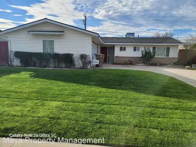 Main picture of 3213 Cardinal Ave