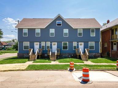 Main picture of 156 Leicester Ct