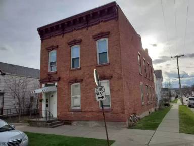 Main picture of 2339 4th Ave