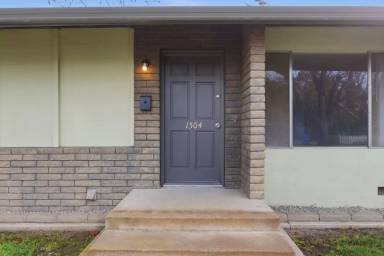 Main picture of 1504 Rose Ave