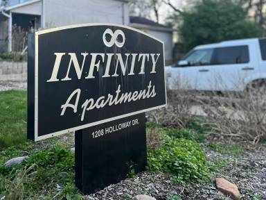 Main picture of 1208 Holloway Dr