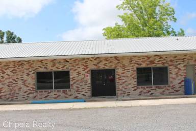 Main picture of 2715 Highway 90