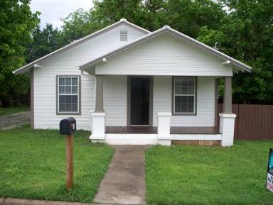 Main picture of 412 N Brazos St