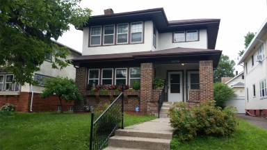 Main picture of 3836 Park Ave