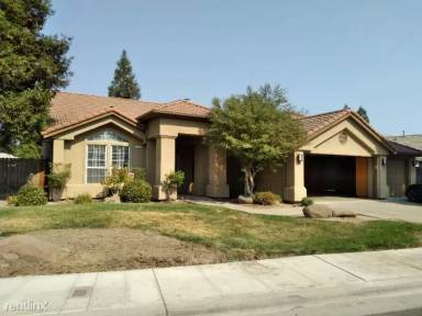 Main picture of 553 W Fallbrook Ave