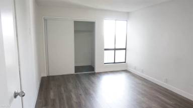 Main picture of 1420 N Mansfield Ave