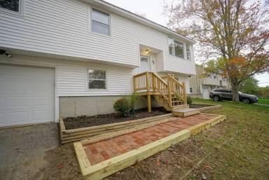 Main picture of 42 Woodfield St