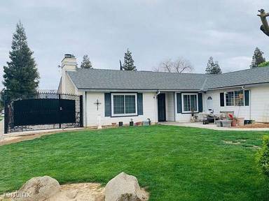 Main picture of 6394 N Carica Ave