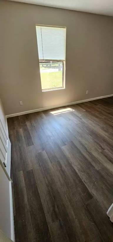 Main picture of 2321 Travis Rd
