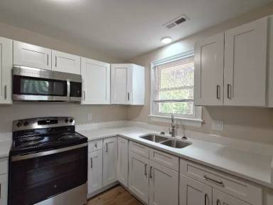 Main picture of 2039 Willis Rd
