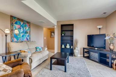 Main picture of 17424 Crestview Ct