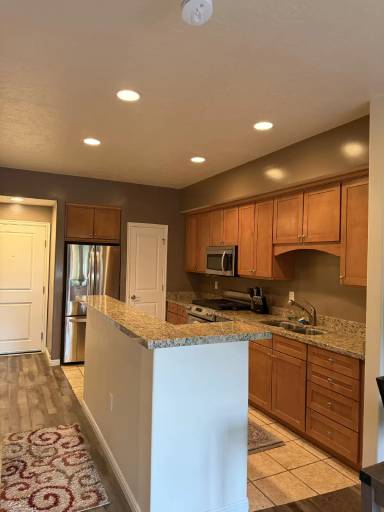 Main picture of Furnished Gateway Condo