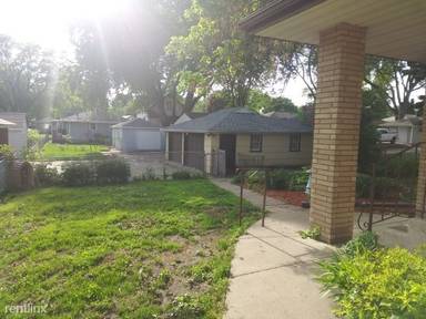 Main picture of 4416 Jackson St NE