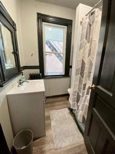 Main picture of 19 S Ann St