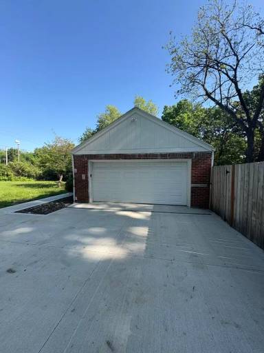Main picture of 8503 Hillcrest Rd