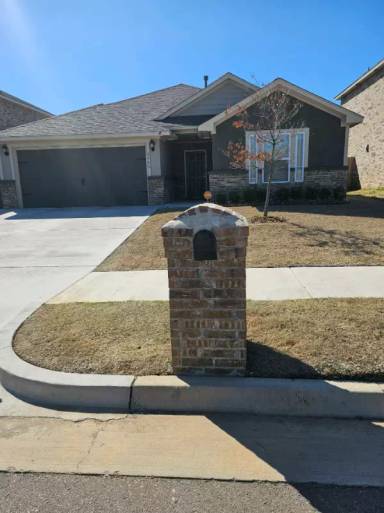 Main picture of 2505 Scarlet Ln