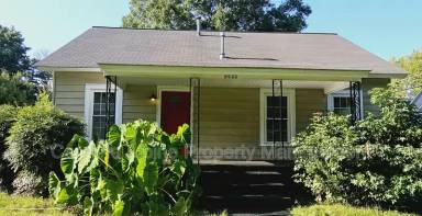 Main picture of 8600 Moores Chapel Rd