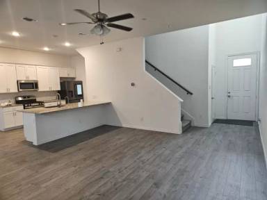 Main picture of 4363 Hebron St