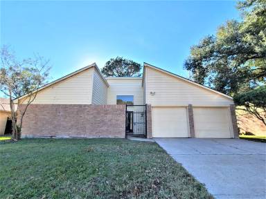 Main picture of 15642 Boulder Oaks Dr