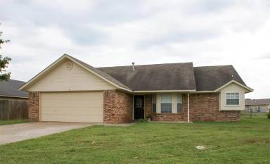 Main picture of 117 Commanche Loop
