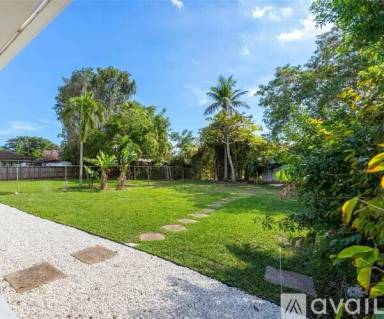 Main picture of 6372 SW 32nd St