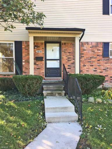 Main picture of 3012 Bolgos Cir