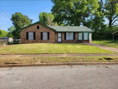 Main picture of 2458 Lisa Ave