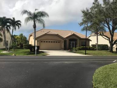 Main picture of 22836 Fountain Lakes Blvd