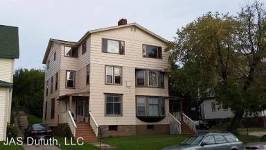 Main picture of 623 E 1st St