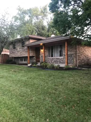 Main picture of 5890 Virginia Ave