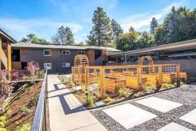 Main picture of 612 S Lincoln St