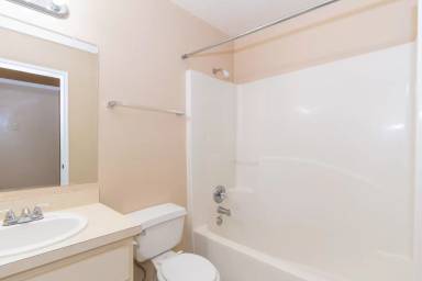 Main picture of 1742 E Line St