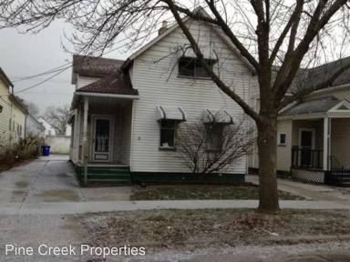 Main picture of 3827 E 55th St