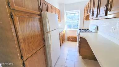 Main picture of 6373 110th St