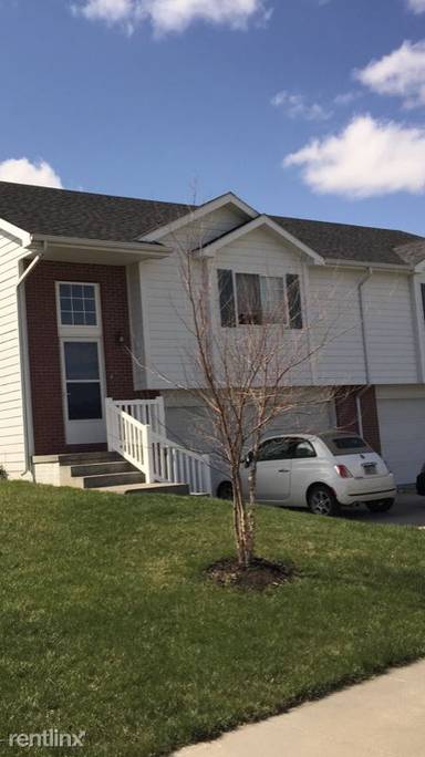 Main picture of 7335 S 28th St