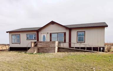 Main picture of 15800 City Lake Rd