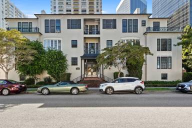 Main picture of 401 Shirley Pl