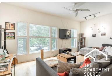 Main picture of 1407 N Wicker Park Ave
