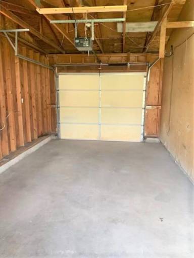 Main picture of 955 Country Club Dr