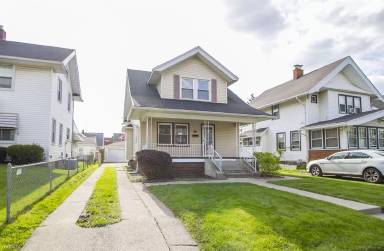 Main picture of 806 Hampton Ave