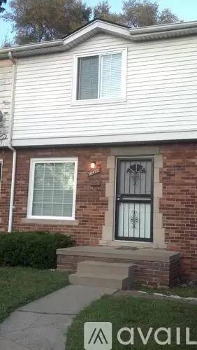 Main picture of 18470 Schaefer Hwy