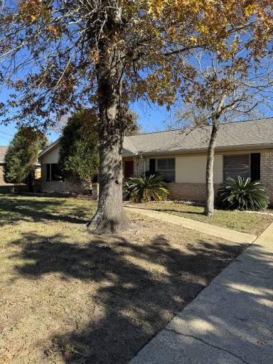 Main picture of 5850 Keystone Rd