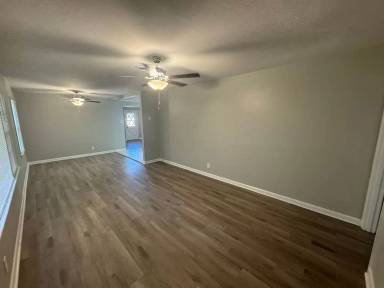Main picture of 2613 Plantation Dr
