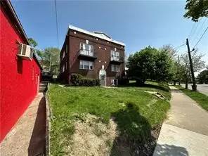 Main picture of 809 Kenmore Blvd